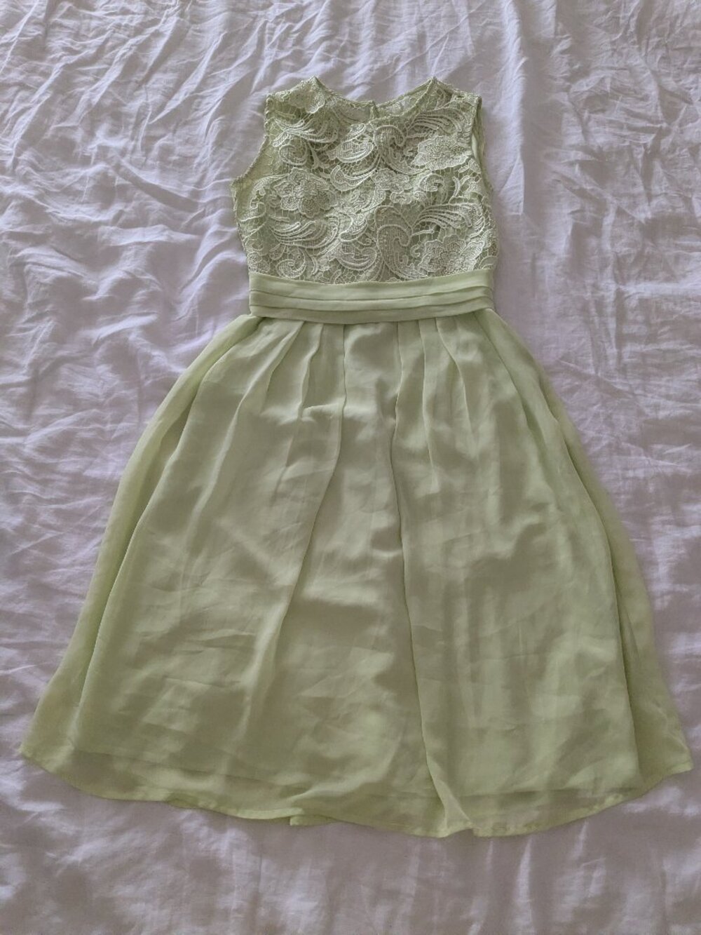 Eva Mendes lime green cocktail dress
